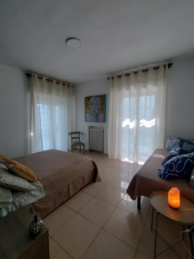 La Dimora Degli Artisti Bed and Breakfast Πεσκάρα Δωμάτιο φωτογραφία